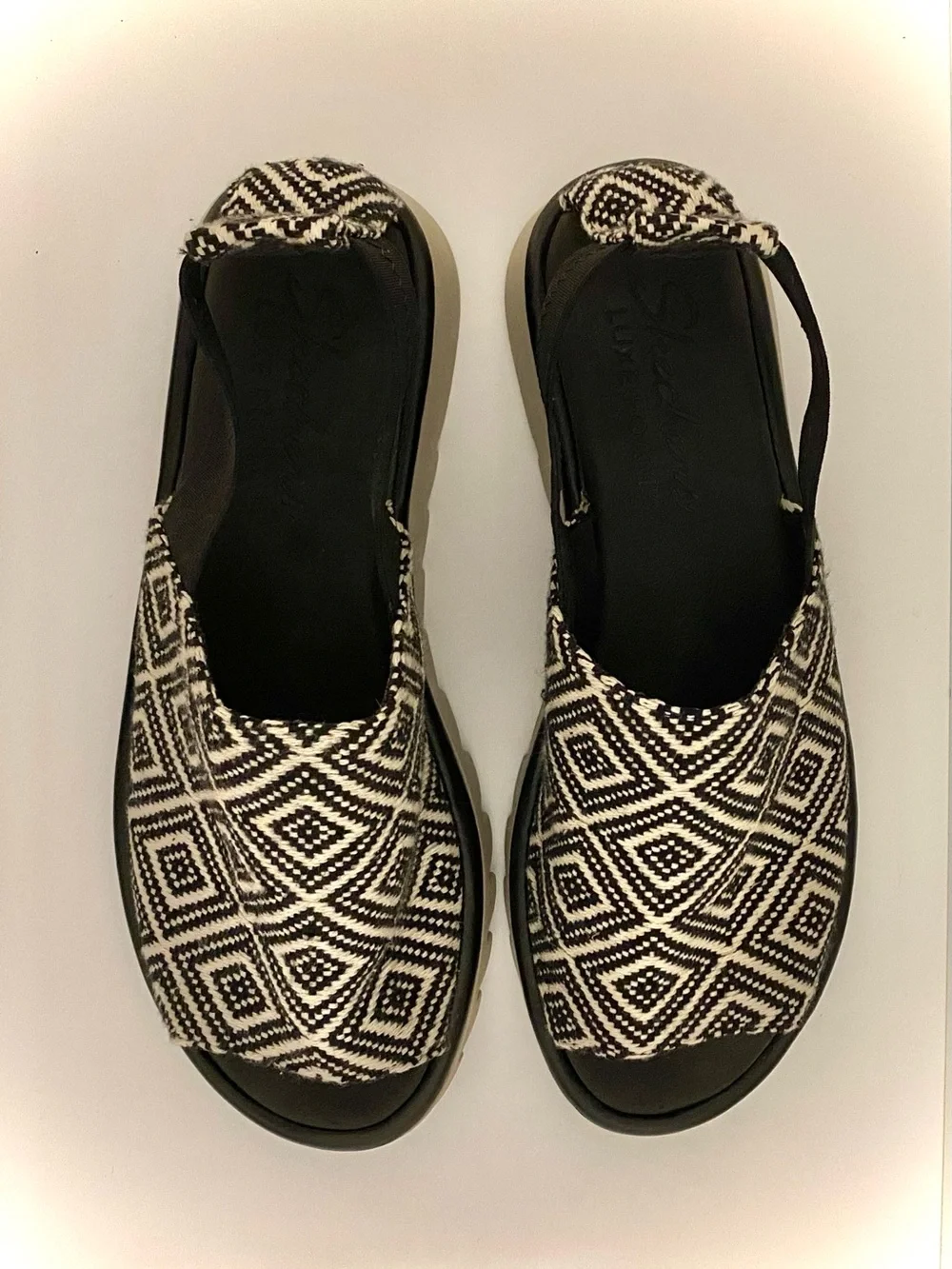 Skechers Black & White Geometric Slip-On Mules